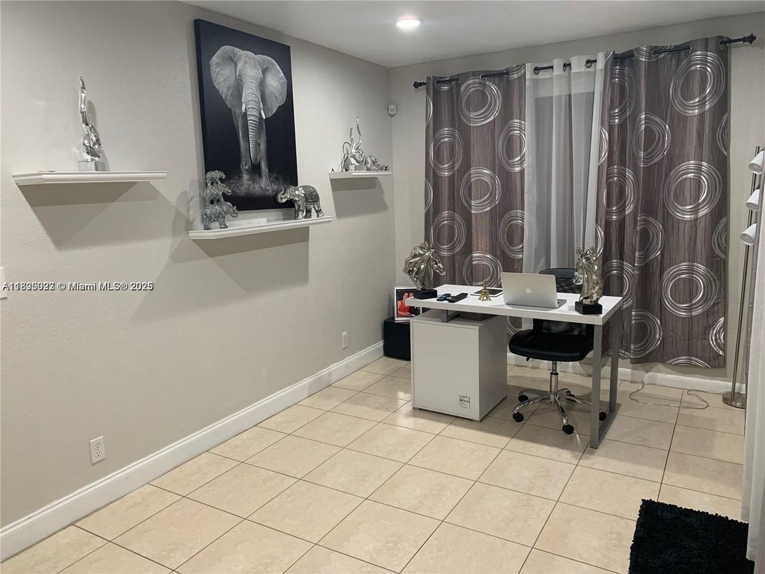 Home Office, Interior, Recessed Lighting