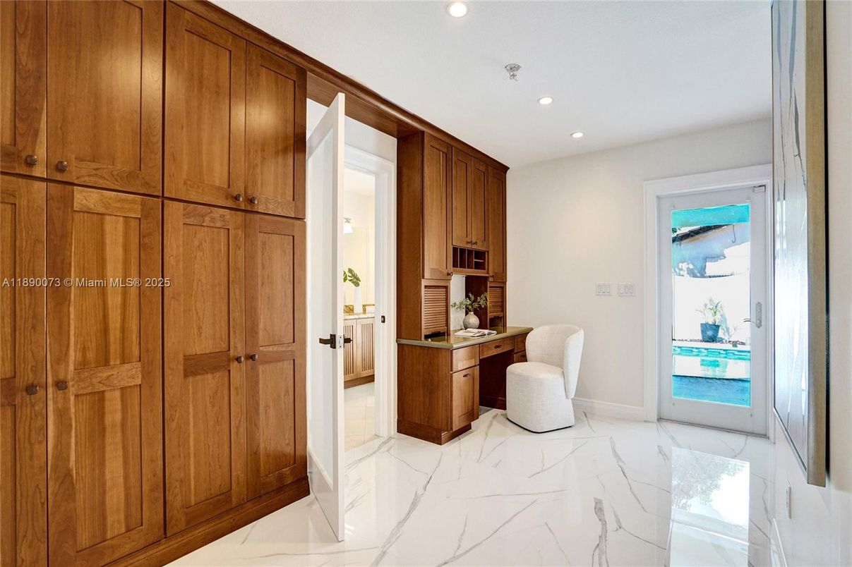 Interior, Marble, Recessed Lighting