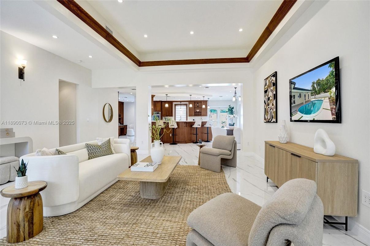 Interior, Living room, Marble, Pendant Lights, Recessed Lighting