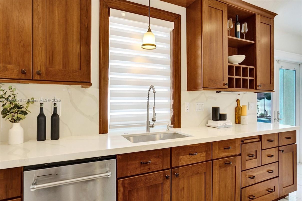 Interior, Kitchen, Pendant Lights, Stainless Steel Appliances