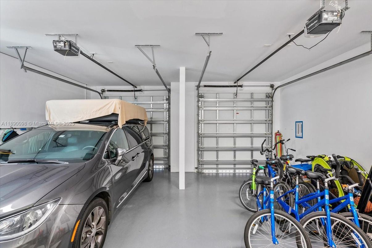 Garage, Interior