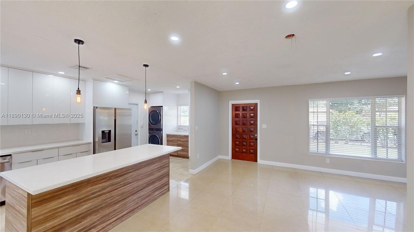 Interior, Kitchen, Pendant Lights, Recessed Lighting