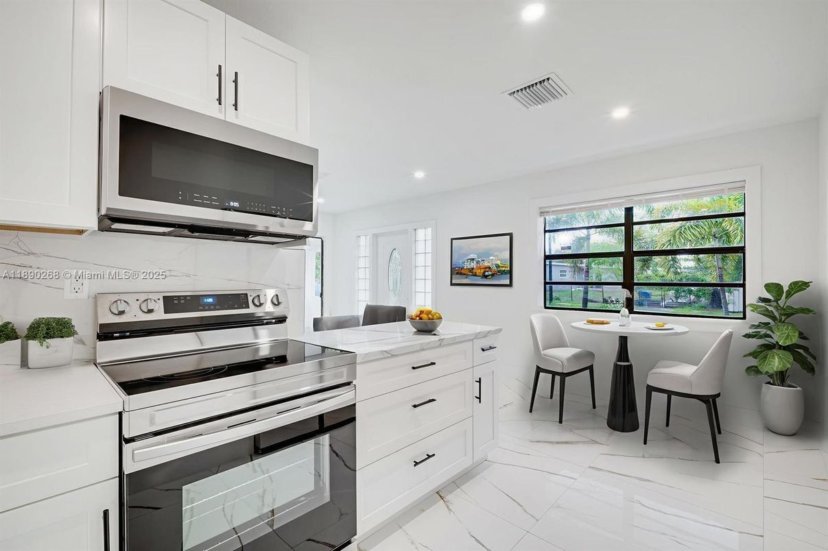Dining room, Interior, Kitchen, Marble, Recessed Lighting, Stainless Steel Appliances
