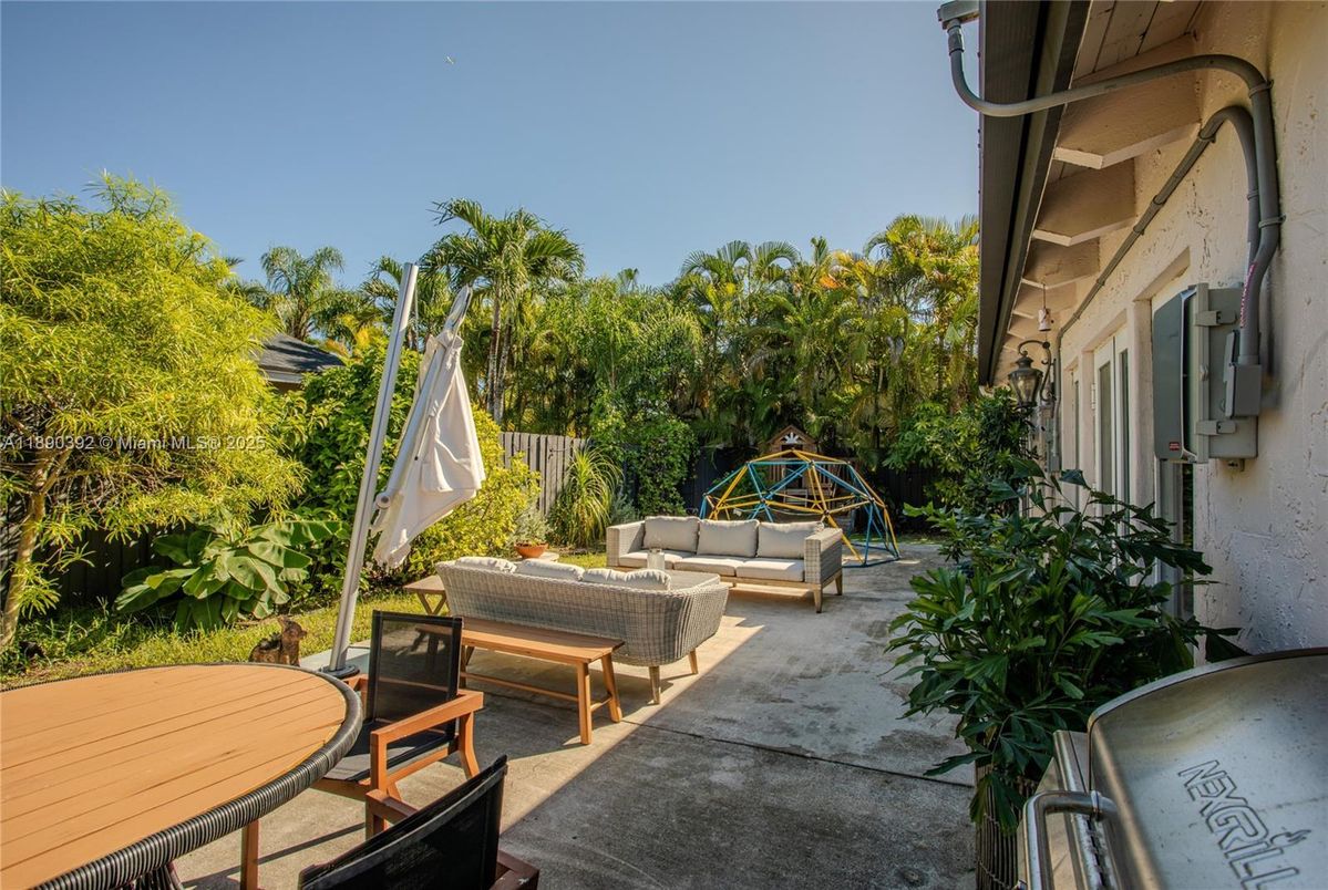 Backyard, Exterior, Playground