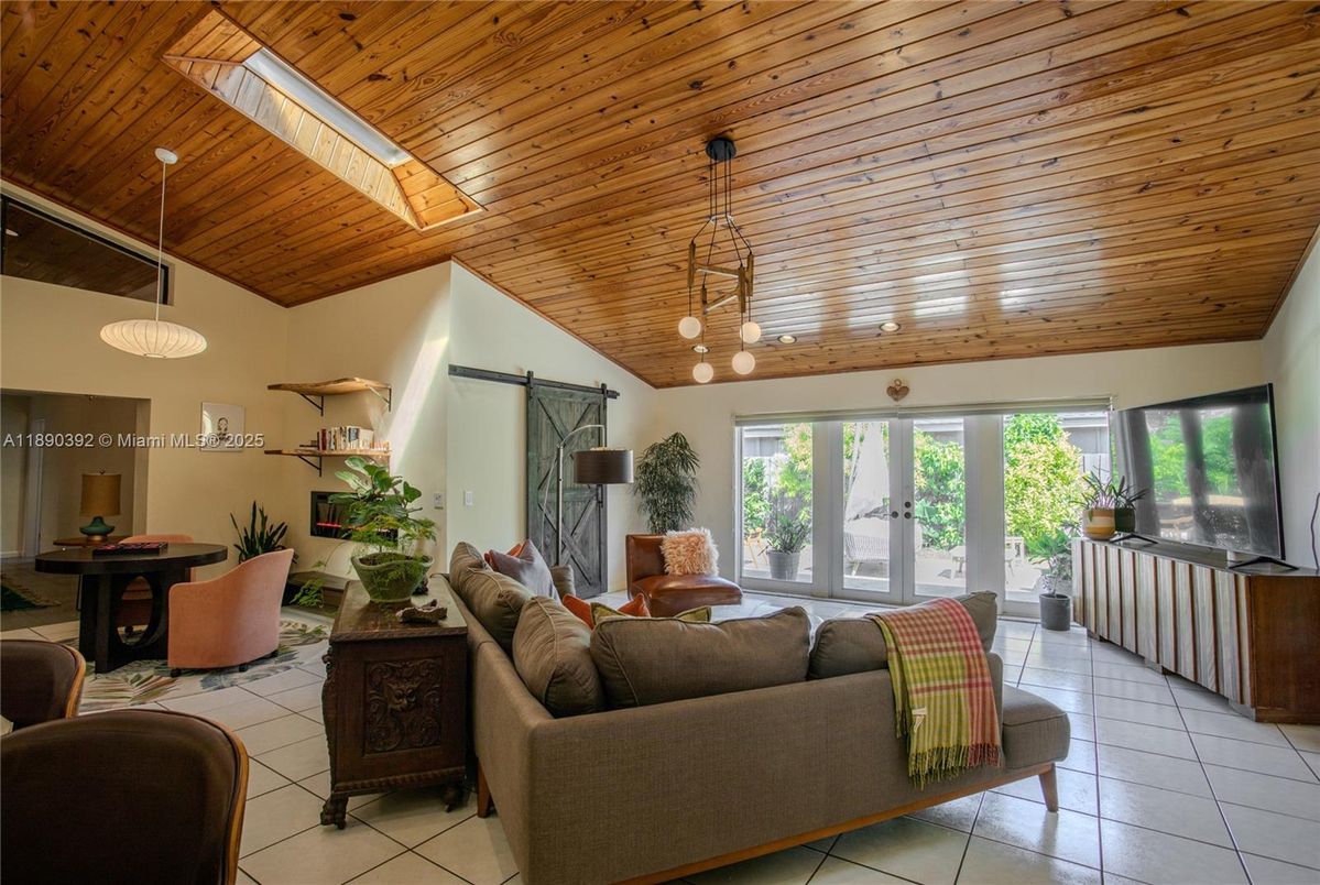 Dining room, Interior, Living room, Pendant Lights, Wooden Ceilings