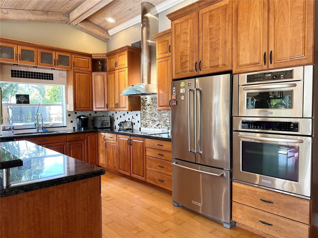 Interior, Kitchen, Recessed Lighting, Stainless Steel Appliances, Wooden Beams, Wooden Ceilings, Wood Texture Flooring