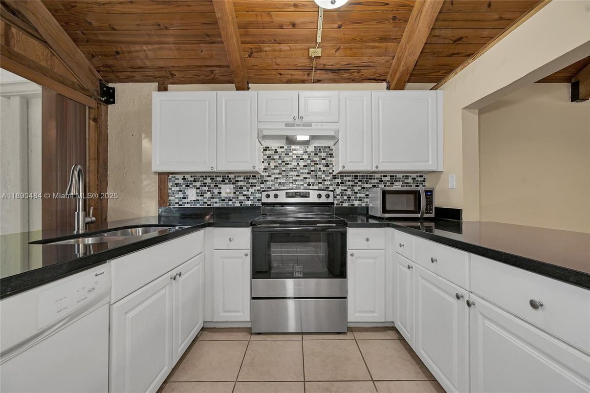 Interior, Kitchen, Stainless Steel Appliances, Wooden Beams, Wooden Ceilings