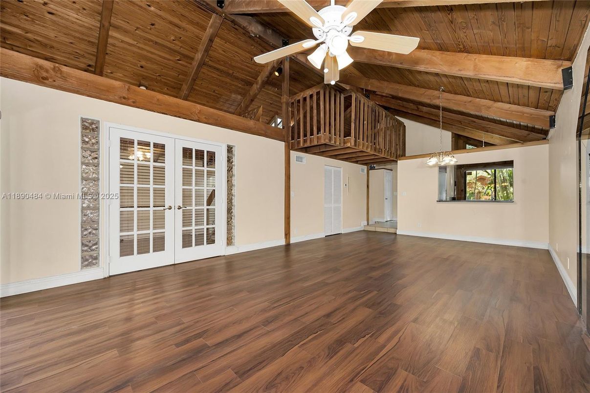 Empty room, Interior, Pendant Lights, Wooden Beams, Wooden Ceilings, Wood Texture Flooring