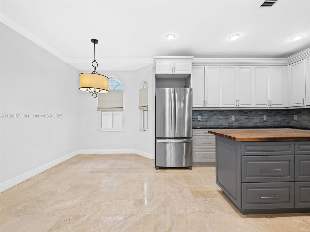 Interior, Kitchen, Pendant Lights, Recessed Lighting, Stainless Steel Appliances