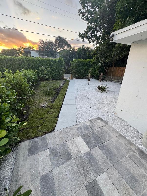 Backyard, Exterior