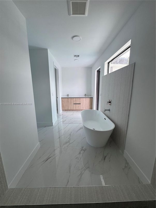 Bathroom, Free Standing Baths, Interior, Marble, Recessed Lighting