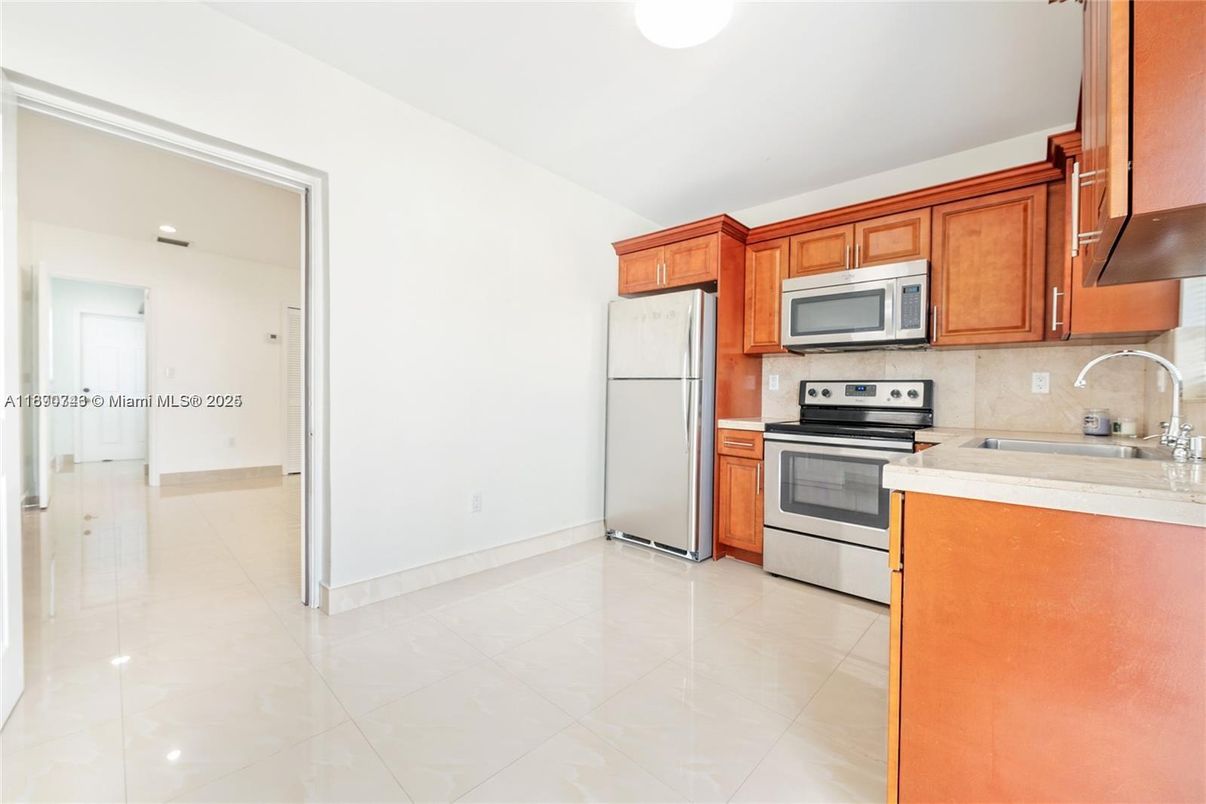 Interior, Kitchen, Stainless Steel Appliances