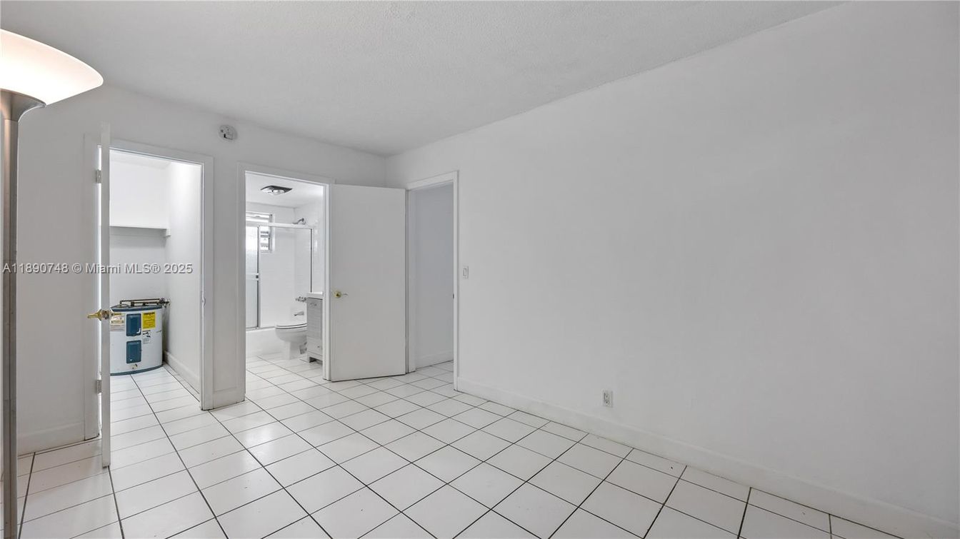 Bathroom, Empty room, Interior