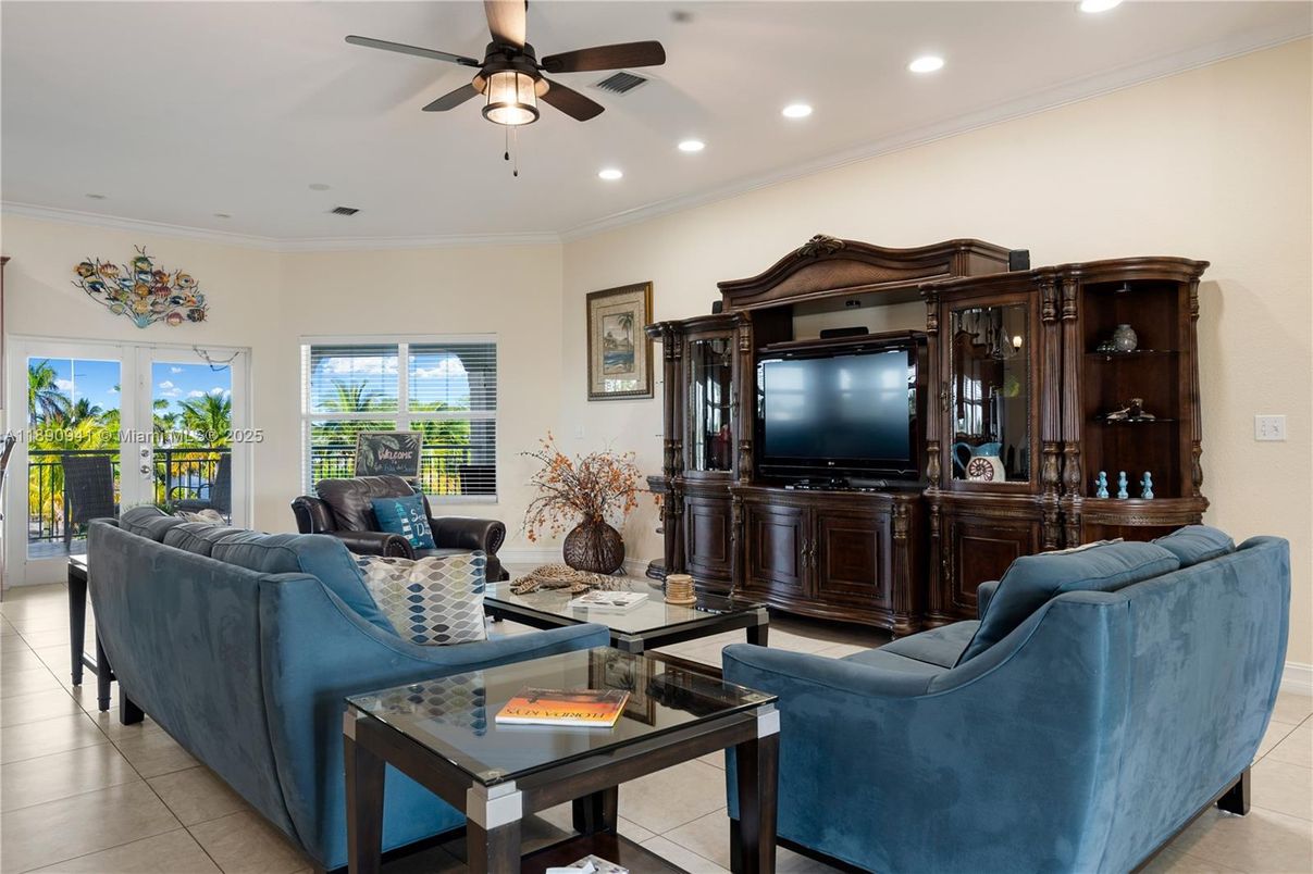 Interior, Living room, Recessed Lighting