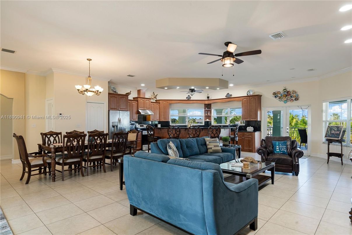 Chandelier, Dining room, Interior, Kitchen, Living room, Recessed Lighting, Stainless Steel Appliances