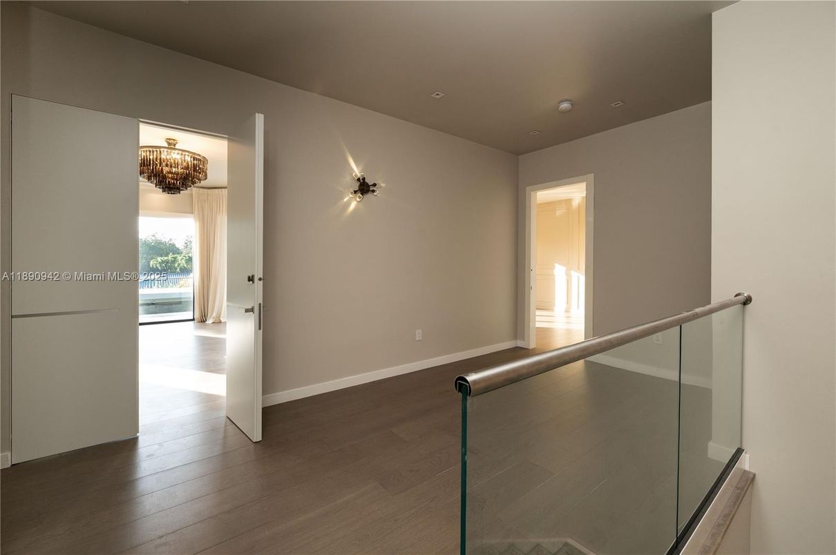 Chandelier, Empty room, Interior, Wood Texture Flooring