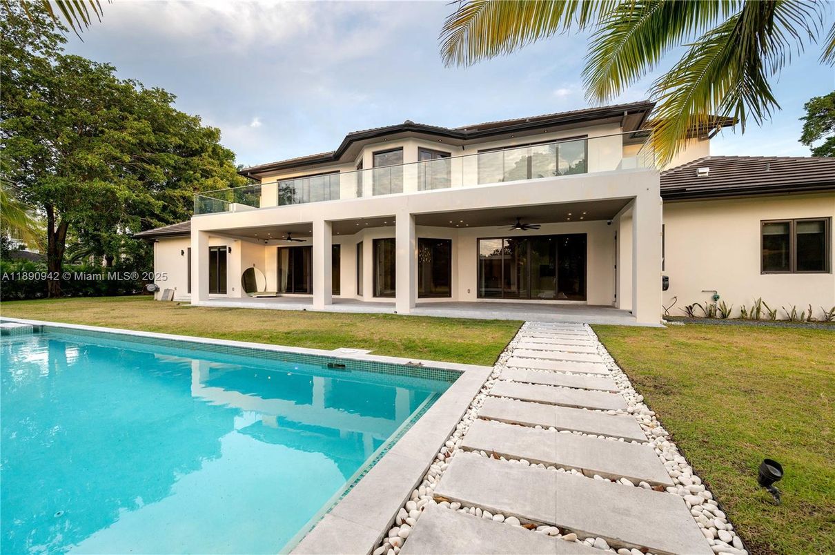 Backyard, Exterior, Pool