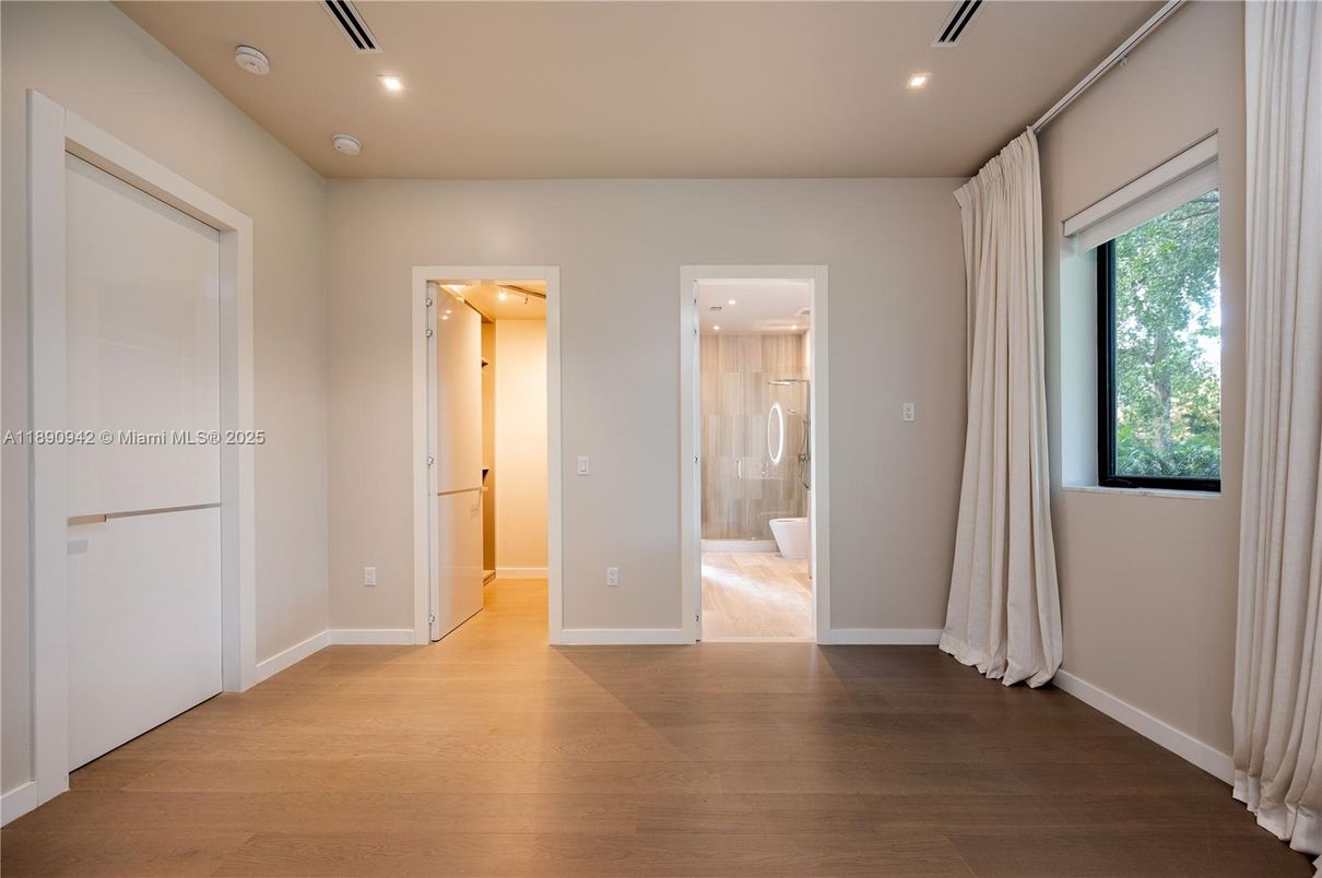 Bathroom, Empty room, Interior, Recessed Lighting, Wood Texture Flooring