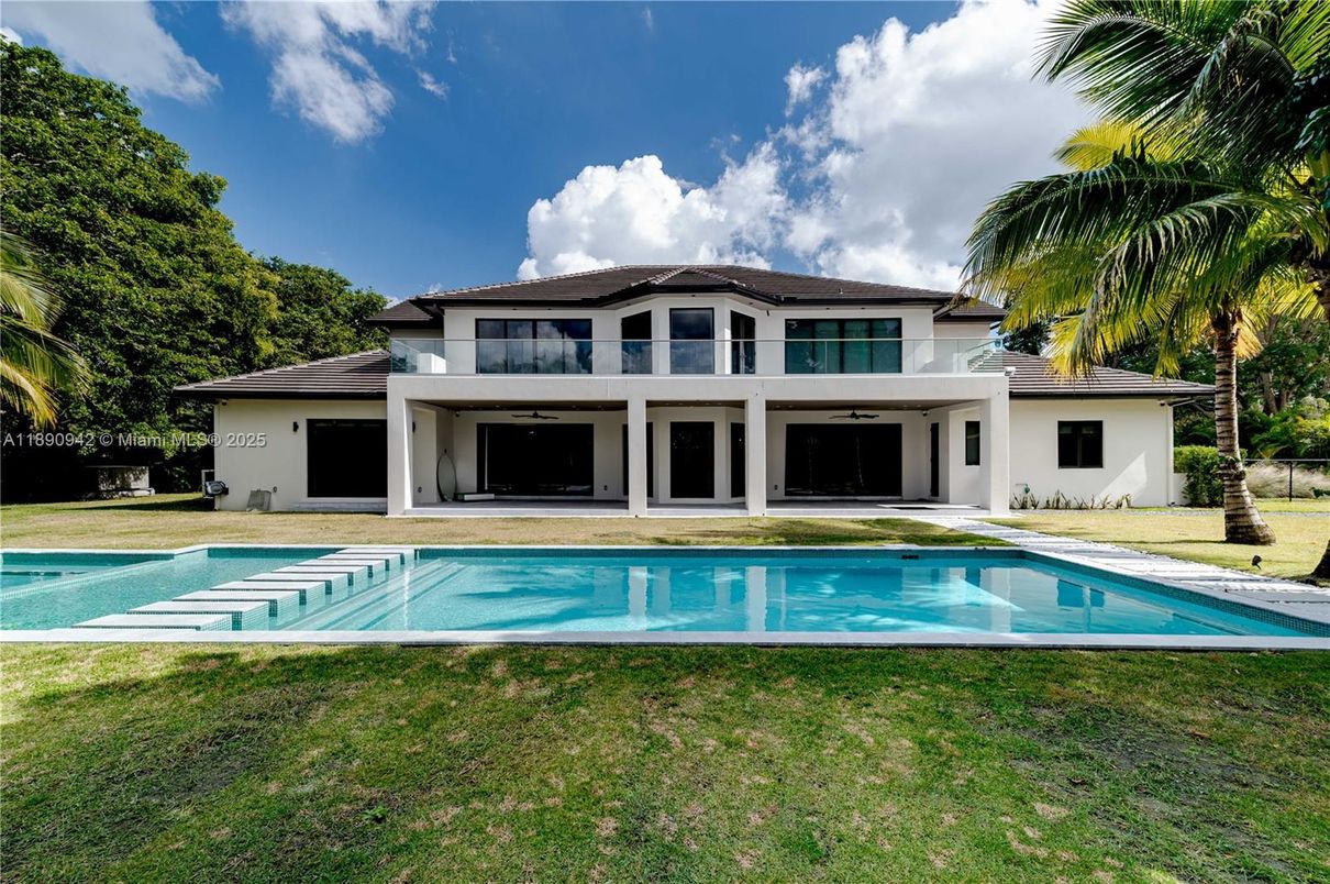 Backyard, Exterior, Pool