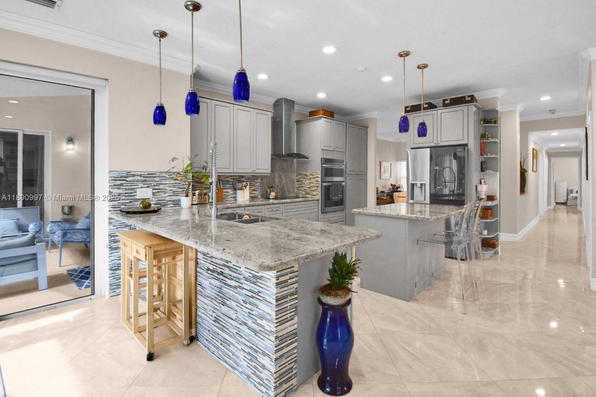 Interior, Kitchen, Pendant Lights, Recessed Lighting, Stainless Steel Appliances