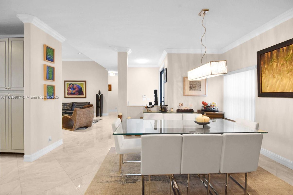Dining room, Interior, Pendant Lights
