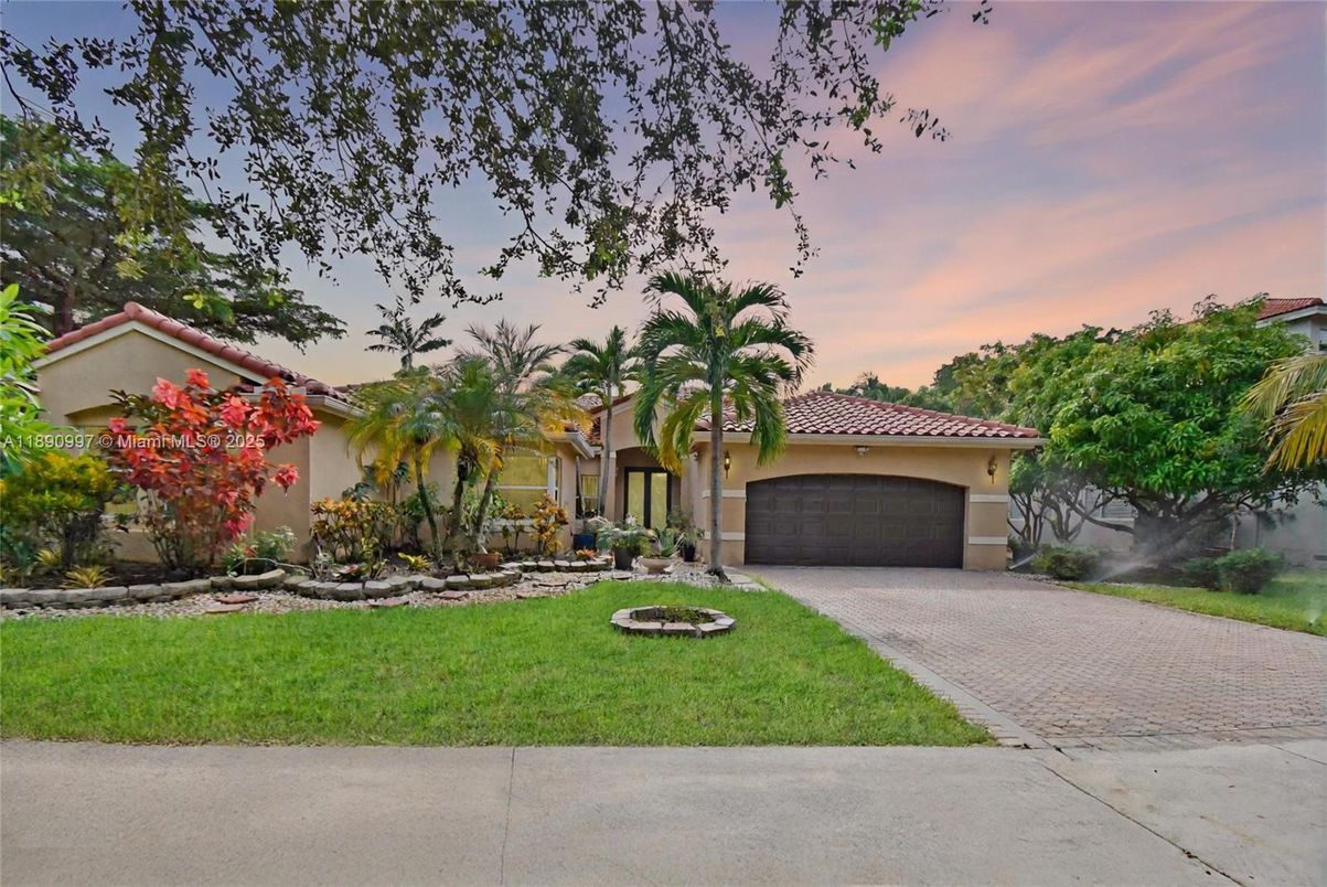 Attached, Backyard, Exterior, Facade, Mediterranean