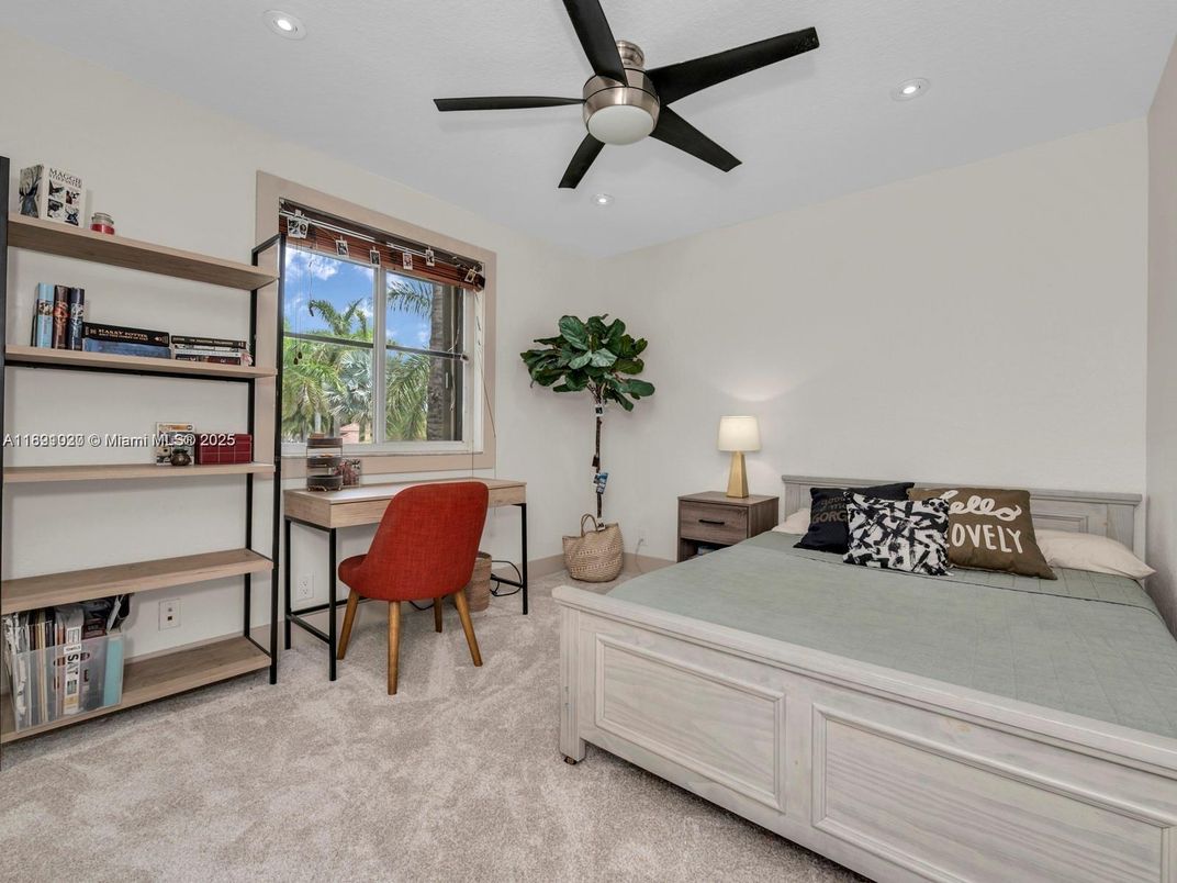 Bedroom, Home Office, Interior, Recessed Lighting
