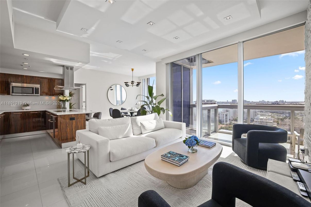 Dining room, Interior, Kitchen, Living room, Pendant Lights, Recessed Lighting, Stainless Steel Appliances, Water