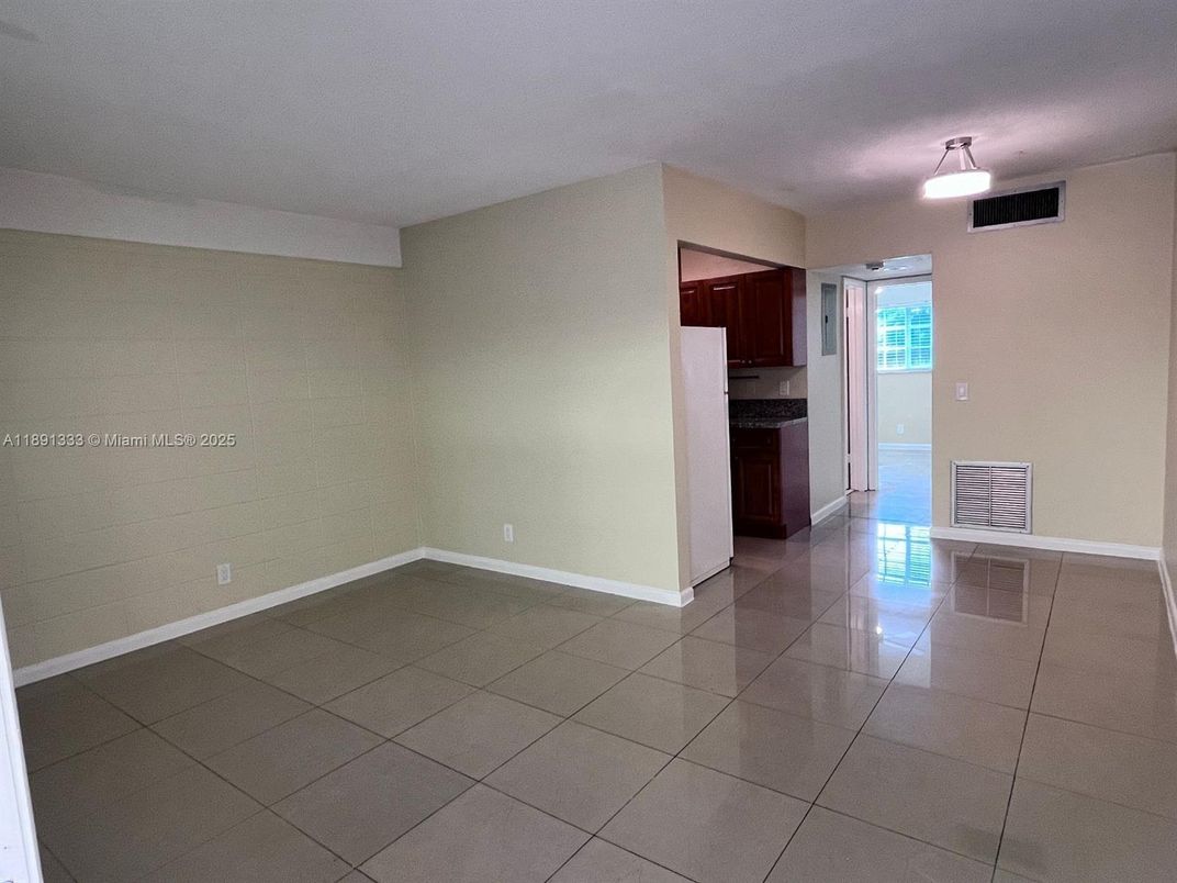 Empty room, Interior, Kitchen