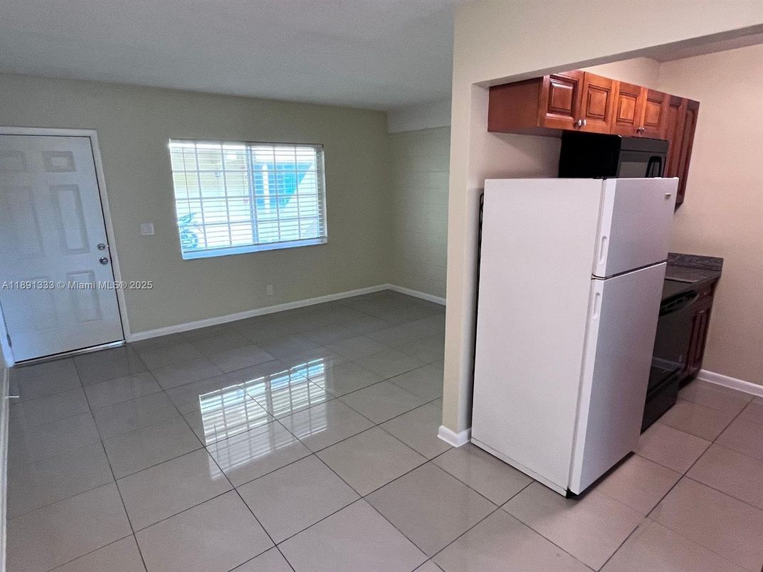 Empty room, Interior, Kitchen
