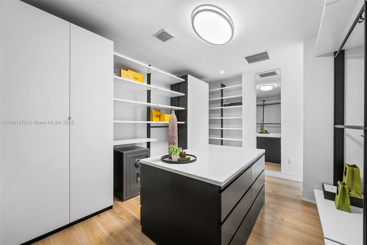 Interior, Recessed Lighting, Walk-in Closets, Wood Texture Flooring