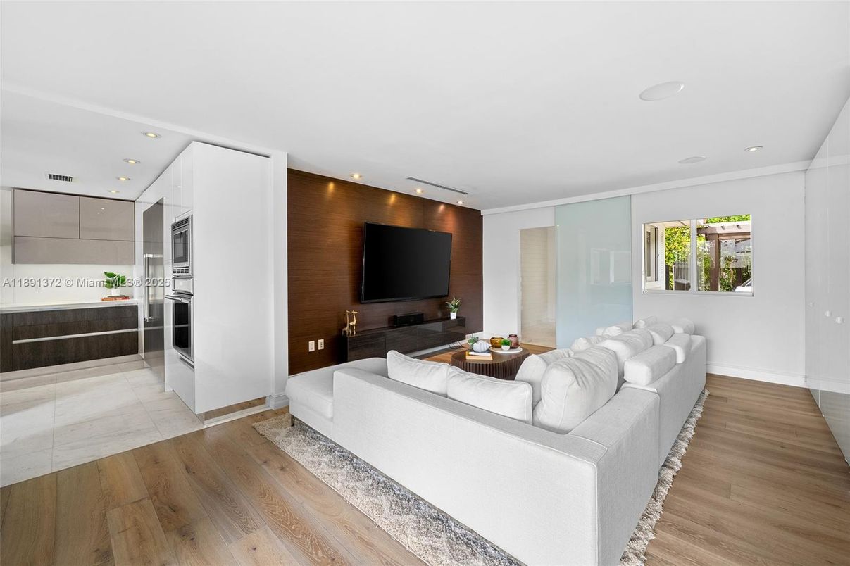 Interior, Kitchen, Living room, Recessed Lighting, Stainless Steel Appliances, Wood Texture Flooring