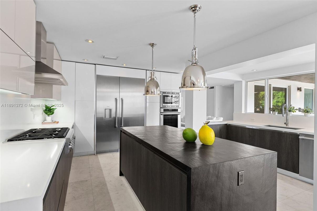 Interior, Kitchen, Pendant Lights, Recessed Lighting, Stainless Steel Appliances