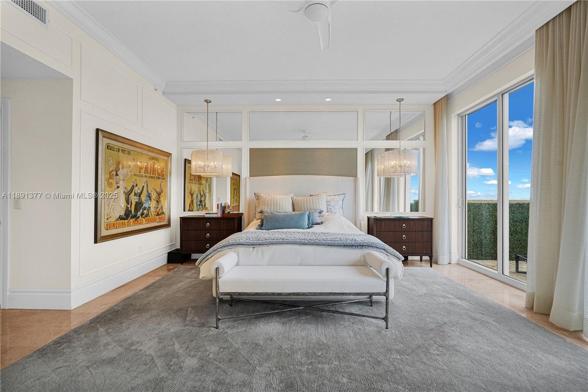 Bedroom, Chandelier, Interior, Pendant Lights, Recessed Lighting