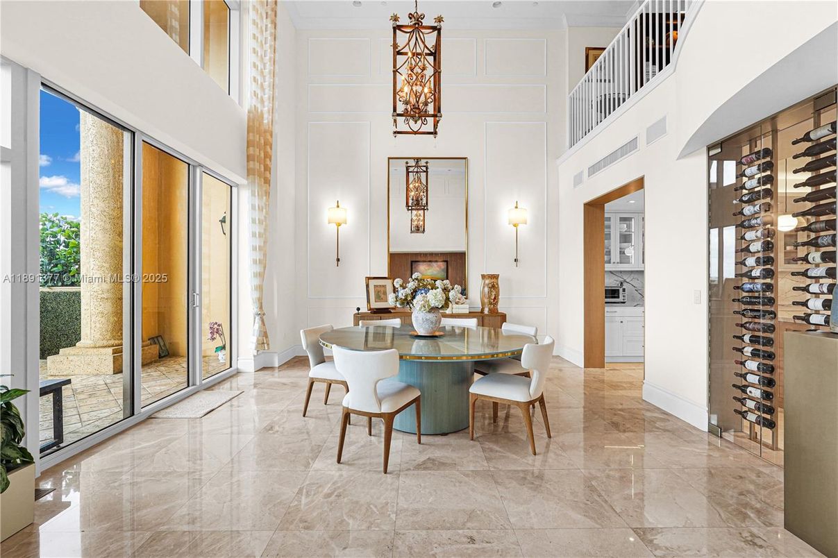 Dining room, Interior, Pendant Lights