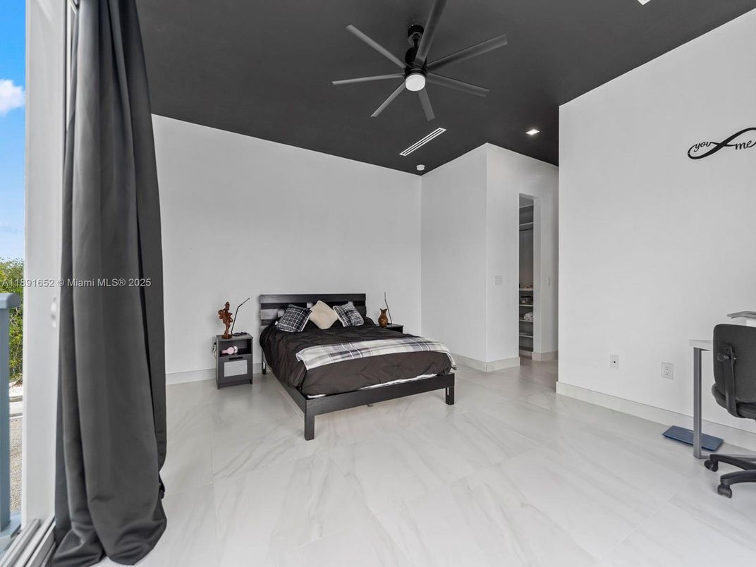 Bedroom, Interior, Marble, Recessed Lighting