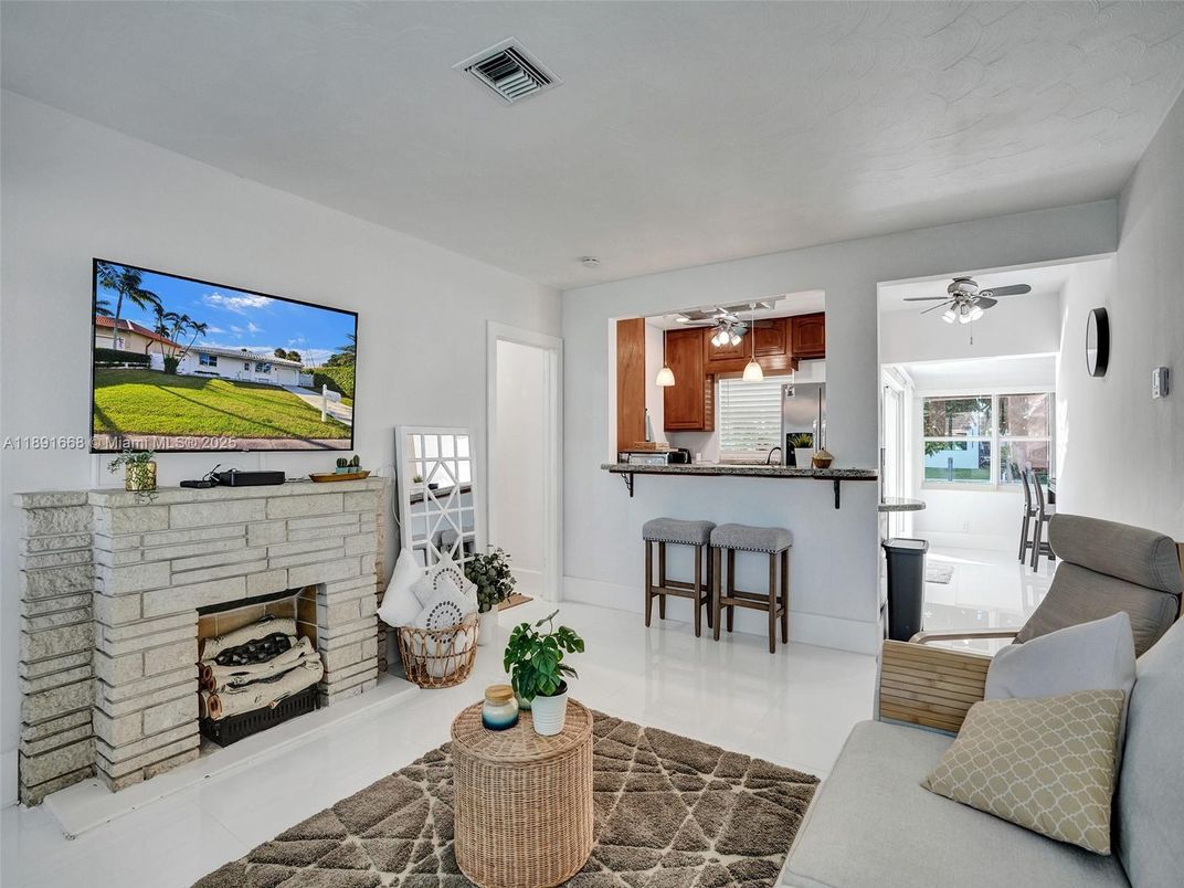 Fireplace, Interior, Kitchen