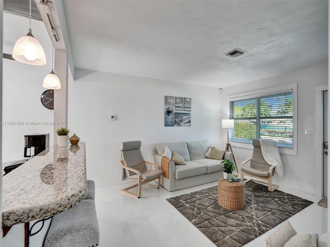 Interior, Living room, Pendant Lights