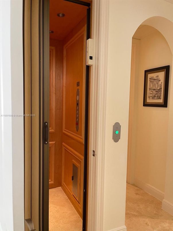 Elevator, Interior, Wooden Walls