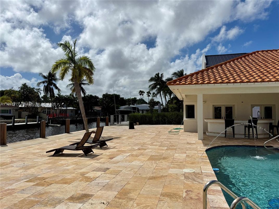 Exterior, Pool, Water