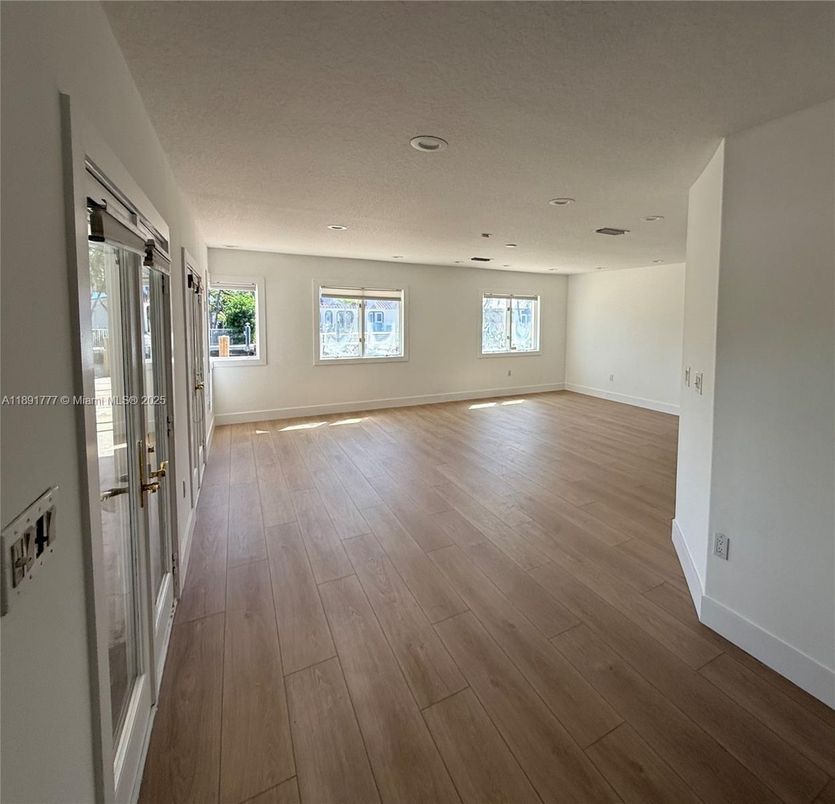 Empty room, Interior, Recessed Lighting, Wood Texture Flooring