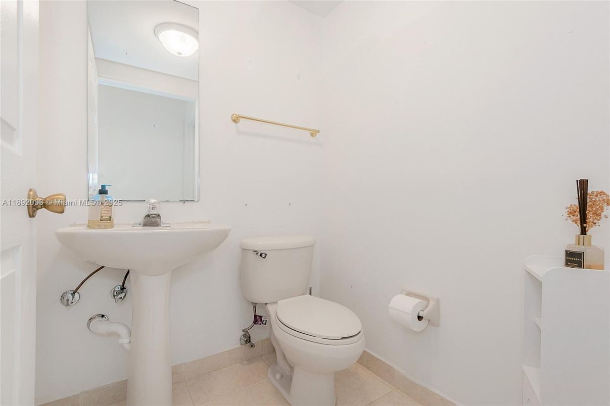 Bathroom, Interior