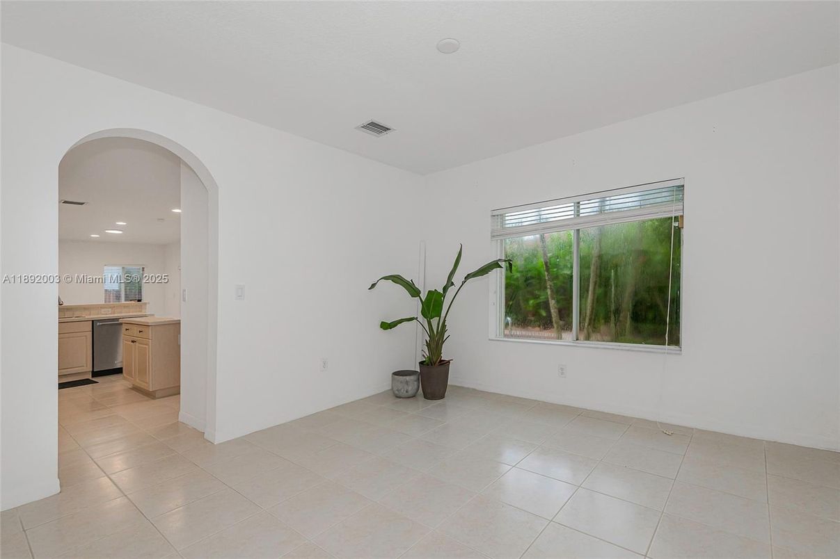 Empty room, Interior, Kitchen, Recessed Lighting