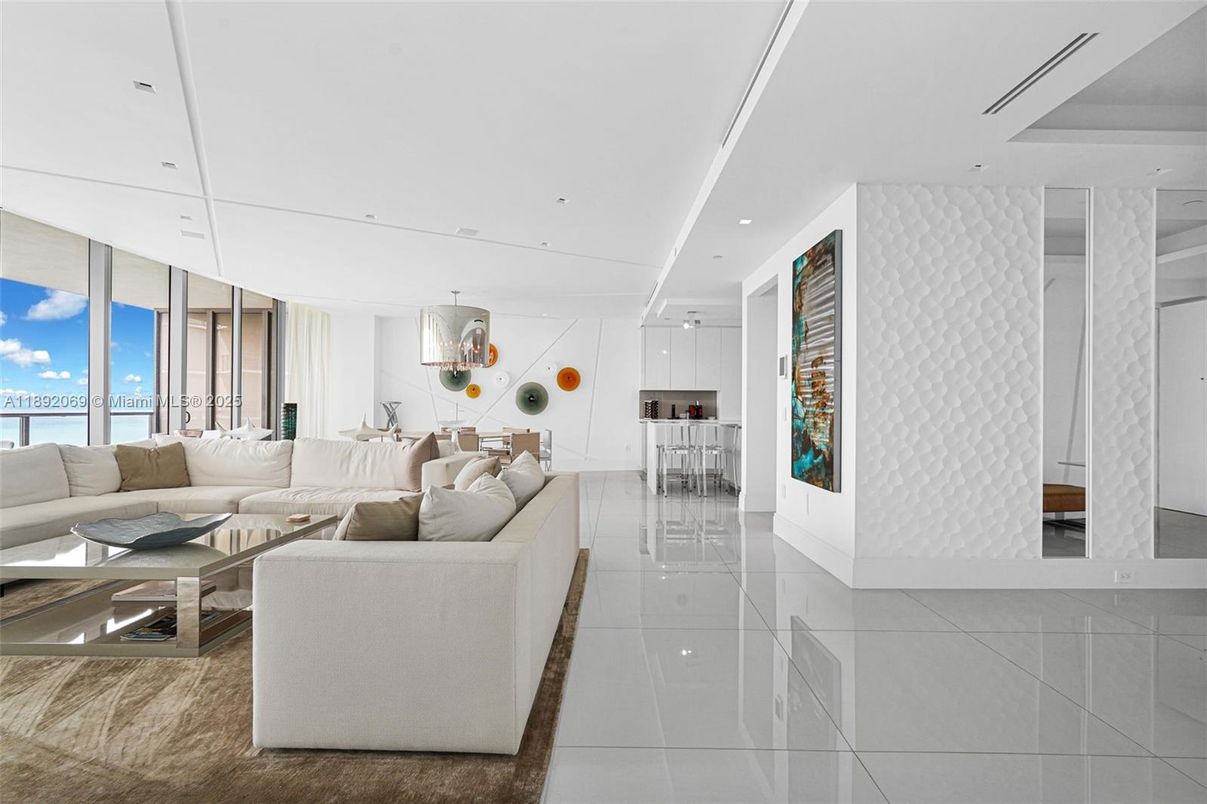 Interior, Living room, Recessed Lighting, Water