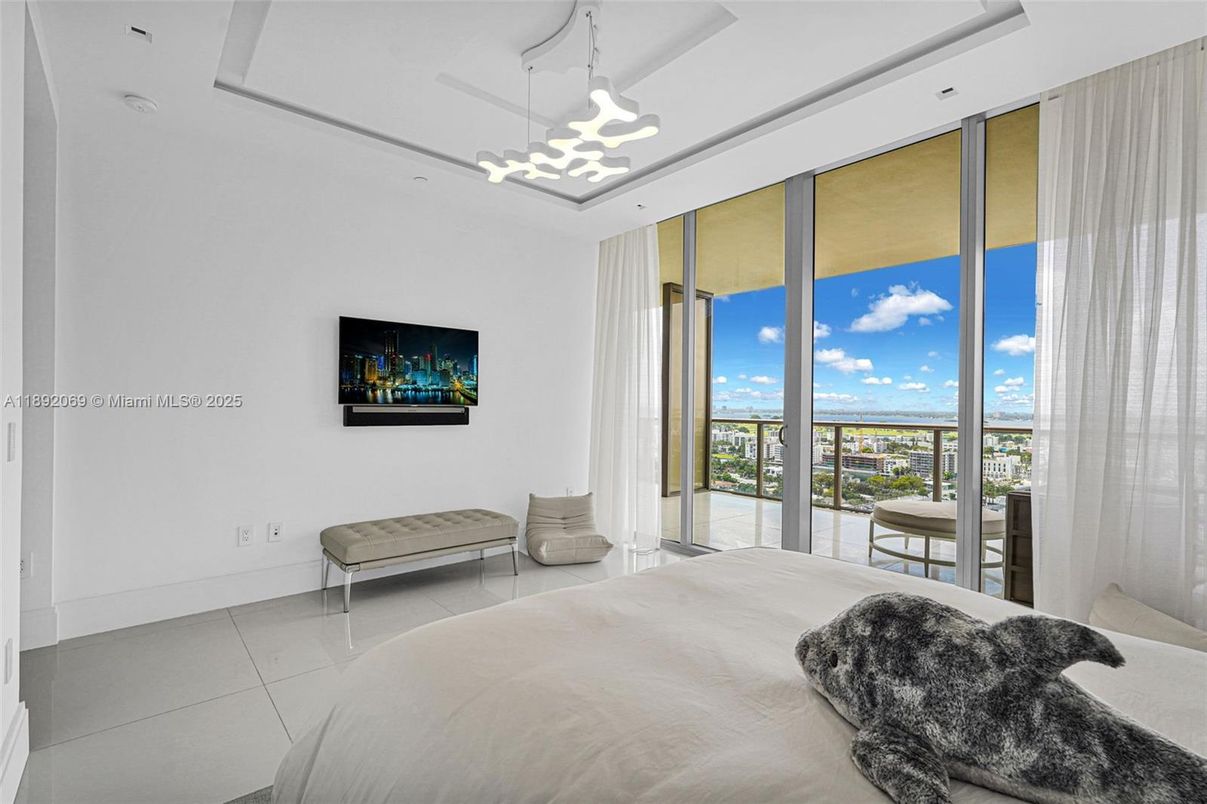 Bedroom, Interior, Pendant Lights, Water