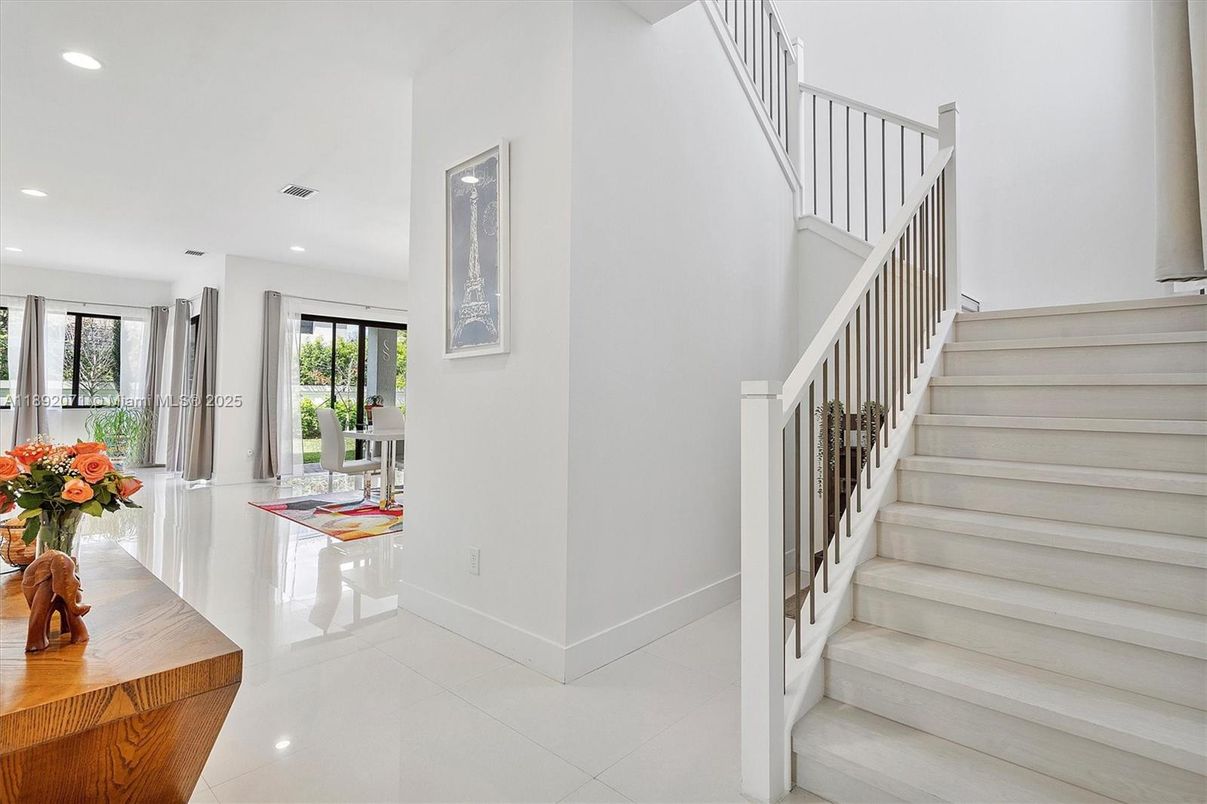 Interior, Recessed Lighting