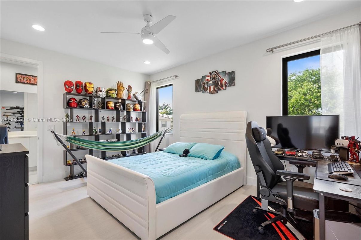 Bedroom, Home Office, Interior, Recessed Lighting