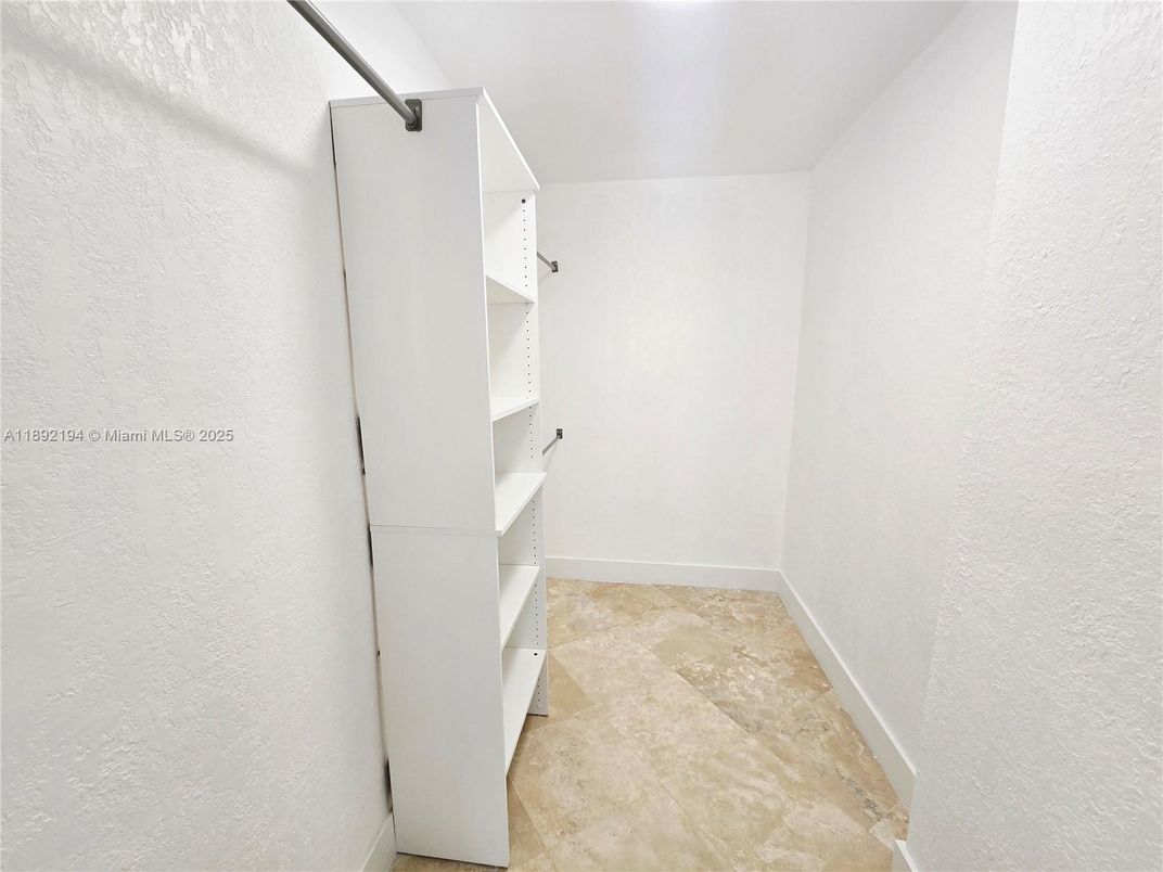 Interior, Walk-in Closets