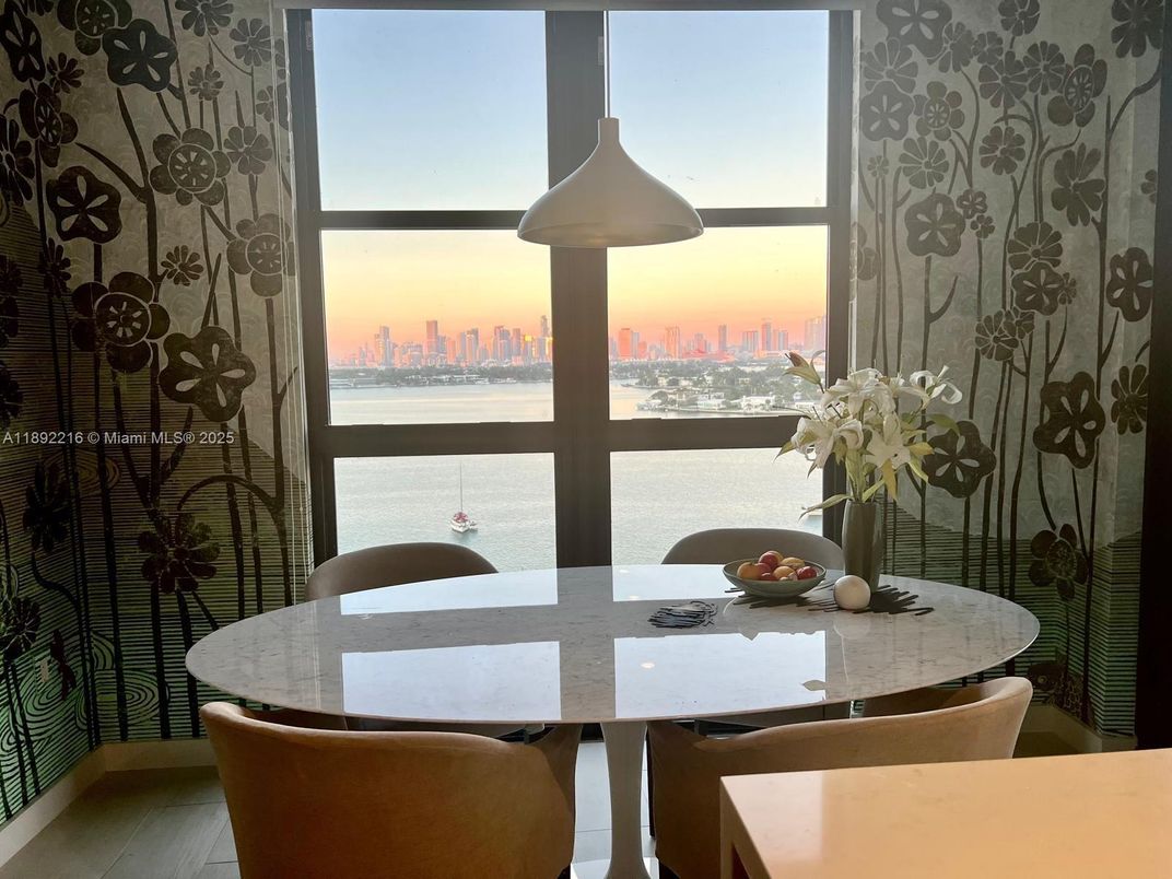 Dining room, Interior, Water