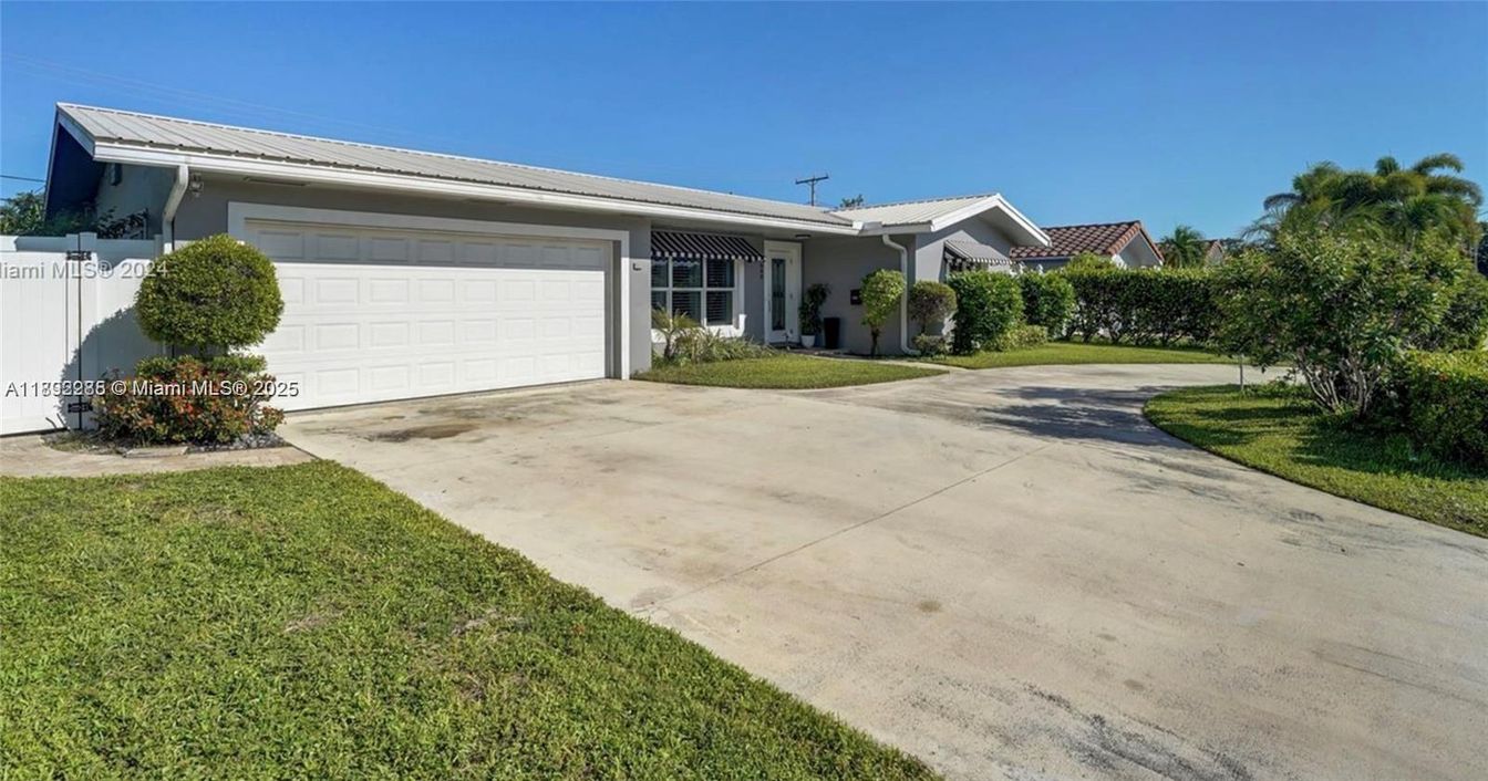 Attached, Backyard, Exterior, Facade, Ranch